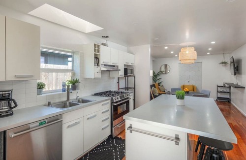 Logan Heights House | Charming 2-bedroom house in fabulous San Diego with Yard