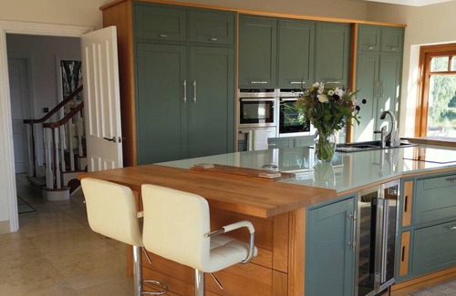 Hockerton House | Outstanding 5 en-suite bedroom home with Gym, Steam room, bar, lake view garden