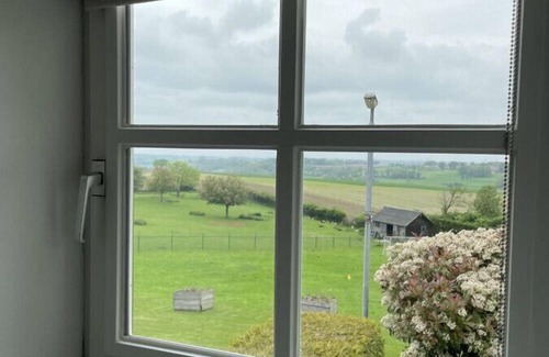 Eys House | Monumentale hoeve panoramisch uitzicht en terras