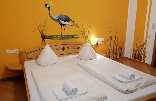 Koenigstein Apartment | Multi-bed room for 4 guests with 16m² in Königstein (270606)
