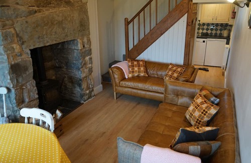 Cwmtirmynach Cottage | TY CAPEL CEFN BRITH NEAR BETWS Y COED