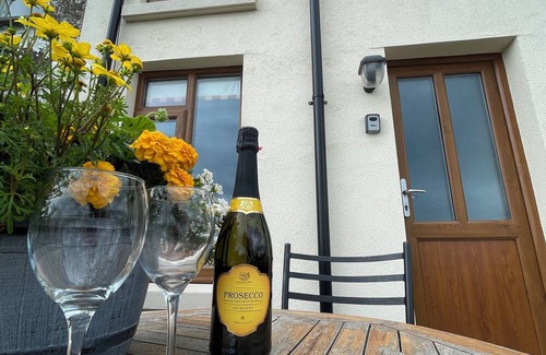 Cwmtirmynach Cottage | TY CAPEL CEFN BRITH NEAR BETWS Y COED