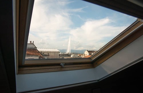 Eaux-Vives Jeu-de-l'Arc Apartment | Jet D'eau view