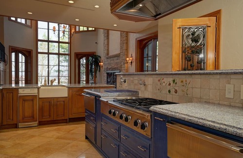 Charleston House | The Mountaineer's Mansion