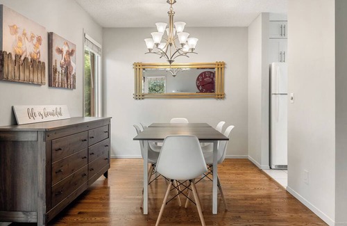 Southeast Calgary House | Two Level 2 bedroom Home close to Deerfoot