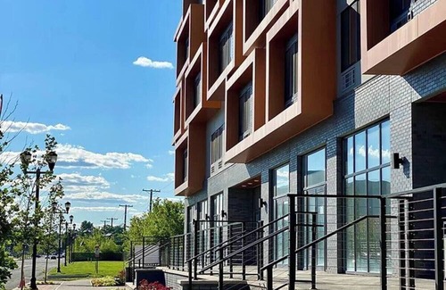 Bayonne Apartment | Taste of Delicacy I Spacious 1 Bedroom Apartment