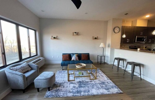 Bayonne Apartment | Taste of Delicacy I Spacious 1 Bedroom Apartment
