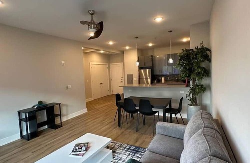 Bayonne Apartment | Family Destination I 2 Bedroom