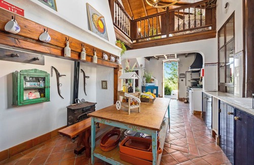Sao Bras de Alportel Villa | Stunning 6 Bedroom 19th Manor House on Private Gated Estate with Private Pool