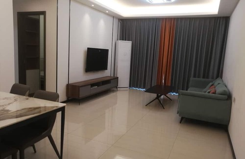 Hong Kong Apartment | Large, cozy and comfortable two-bedroom apartment