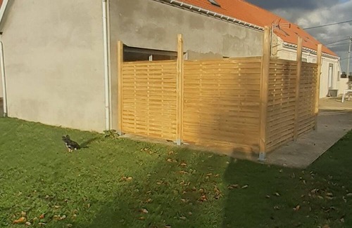 Saint-Omer-Capelle House | Country house