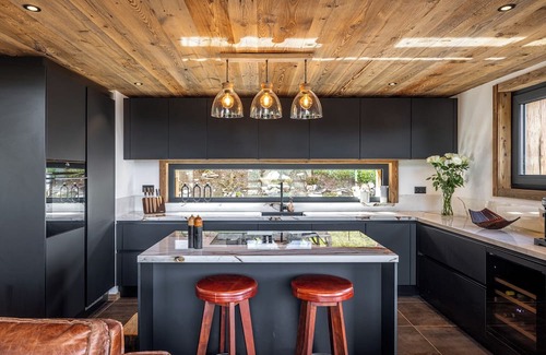 Riddes Ski Chalet | Exclusive stay in La Tzoumaz - the doorstep of Verbier and the 4 Vallées
