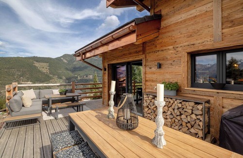 Riddes Ski Chalet | Exclusive stay in La Tzoumaz - the doorstep of Verbier and the 4 Vallées