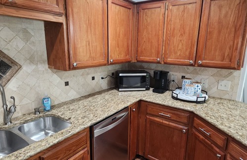 Roanoke House | Charming 3-bedroom, 2 bathroom house in downtown Roanoke.