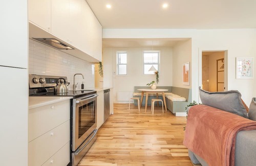 Hochelaga-Maisonneuve Apartment | HOMA-Comfort&Style-2BR-Spacious-Natural Light-FeelHome-A/C-SelfCheckIn-Metro