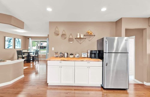 Sterling Heights House | Elegant 3BD Retreat in Sterling Heights