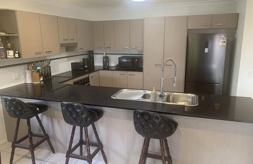 Nudgee House | Suburban Family Oasis close to Brisbane airport