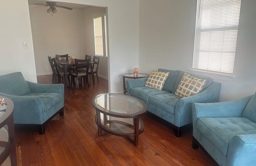 Broadmoor House | Charming 2-bedroom house in Broadmoor area of New Orleans with AC, WiFi