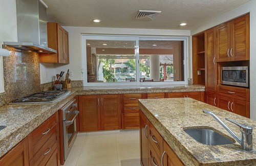 Puerto Aventuras Villa | Villa Marina - Exclusive Canal Home w/Private Pool