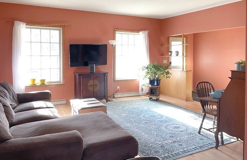 Washburn House | Up North Oasis