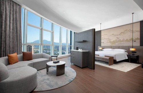 Hecheng District Hotel | Wyndham Huaihua South