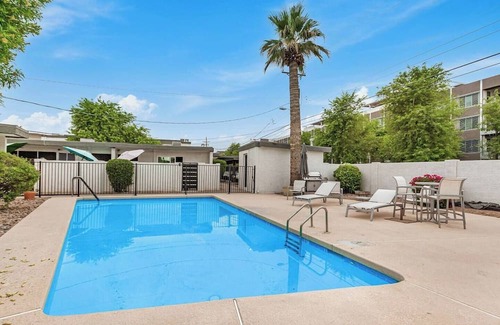 New Papago Parkway Apartment | This apartment is a 2 bedroom(s), 2 bathrooms, located in Scottsdale, AZ.