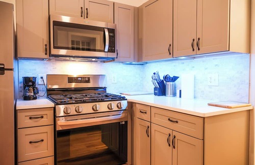 Corn Hill Apartment | This apartment is a 1 bedroom(s), 1 bathrooms, located in Rochester, NY.