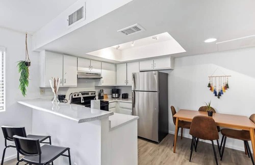 Mesa Apartment | This apartment is a 1 bedroom(s), 1 bathrooms, located in Mesa, AZ.
