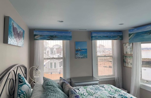 Yalesville House | Waterfront 2BR Oasis in East Haven – 10 Mins to New Haven