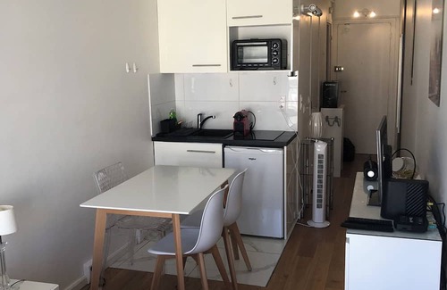 Saint-Germain-en-Laye Apartment | Nice and quiet studio in Saint-Germain-en-Laye city centre 30 minutes to Paris.