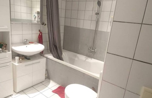 Wiesloch Apartment | Direkt am Golfplatz Gelegene Ferienwohnung, Zentral zu Allen Plätzen der Region