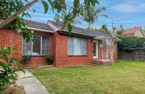 Blackburn House | Charming 1B1B House in Blackburn