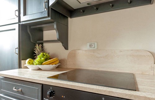 Toiano Apartment | Apartment 'Villa Colonica III' with Shared Pool, Private Garden and Wi-Fi