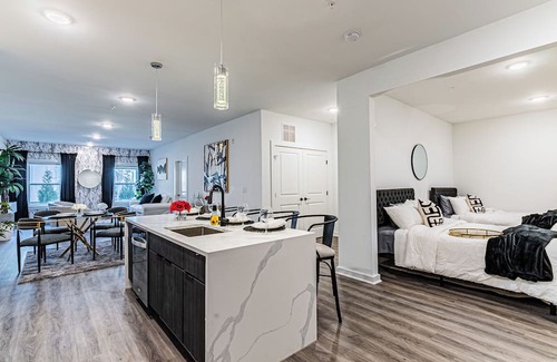 Hillsborough Condo | Posh Living Cozy 2 Condo in amazing Hillsborough Township