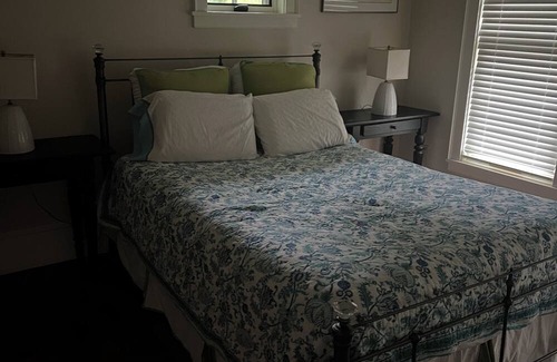 Hanover House | Delightful 5-bedroom house in downtown Hanover