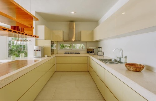 Puerto Aventuras Villa | Casa Nautica - Exclusive Canal Villa w/Pool