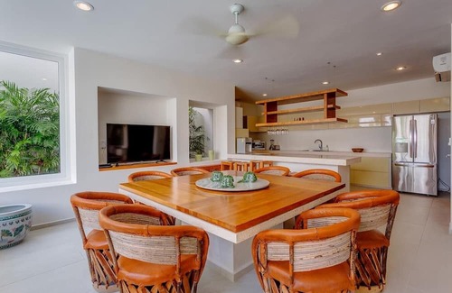 Puerto Aventuras Villa | Casa Nautica - Exclusive Canal Villa w/Pool