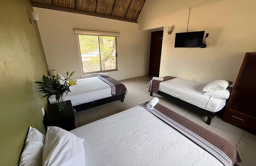 Salina Cruz Cabin | LAS PALMERAS