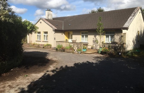 Manorhamilton House | 'Long Acre', Bungalow and country retreat in Manorhamilton, Leitrim, Ireland