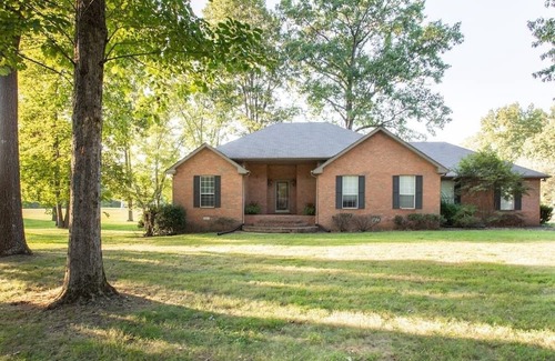 Rural Hill House | Pool + Hot Tub + Huge Theater · Luxury Escape!