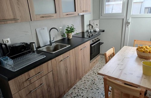 Ilioupoli Apartment | Cozy 1-Bedroom Apt near Metro