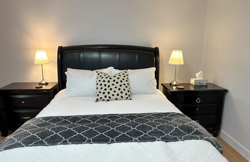 East Newton North House | Private Resort Like Stay in Metro Vancouver