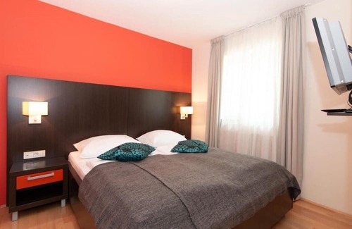 Seca Apartment | 2 Bedroom Apartment in Portorose Marina