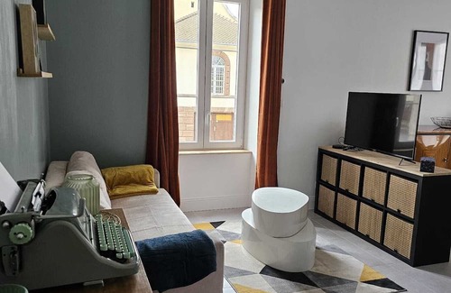 Ep 13 - Saint-Francois de Sales Apartment | In the former town hall - comfortable apartment