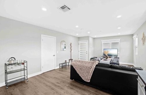 Vernon Apartment | Premium 3BR, 2BA Luxury Stay with Modern Amenities