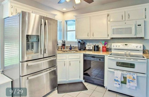 Cedar Creek Reservoir House | Lakefront Family Retreat w/ Boat Dock + Slip!
