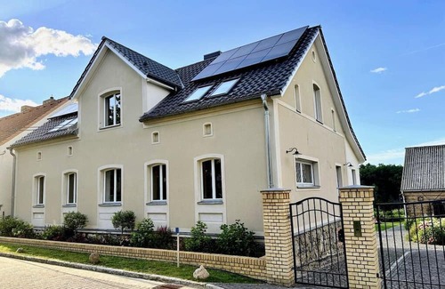 Mittenwalde House | FeWo Biber Comfortable holiday residence