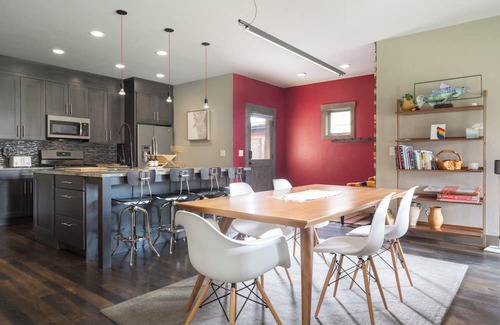 Gallatin Gateway Condo | 3 Bedroom Town Center Summer Escape