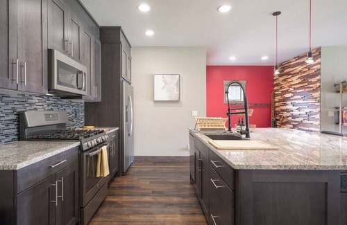 Gallatin Gateway Condo | 3 Bedroom Town Center Summer Escape