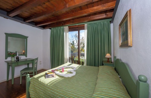 Liano-Formaga Villa | Mimosa in Hilly area